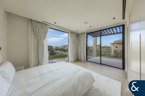 Villa en Jumeirah Golf Estates, Dubai, 5 dormitorios, 527 m², № 98614 - foto 18