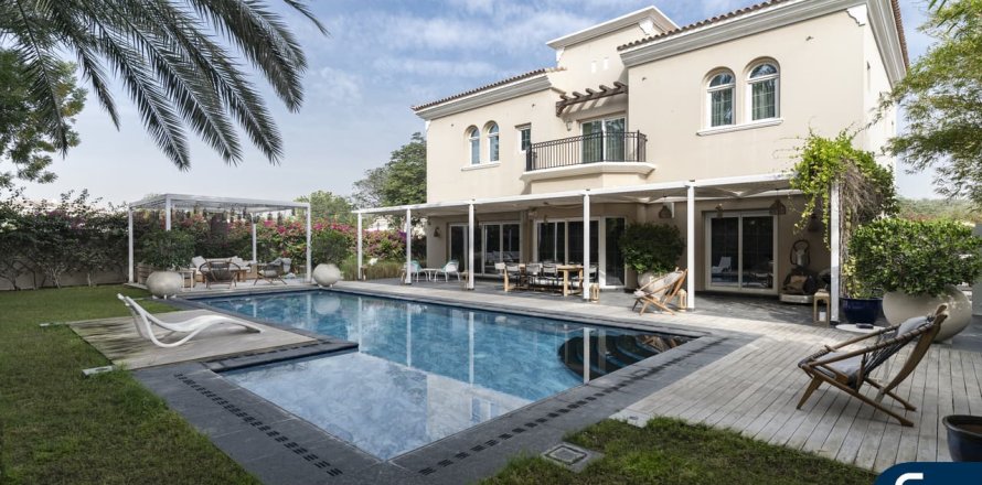 Villa en Arabian Ranches, Dubai, 5 dormitorios, 409 m², № 98606