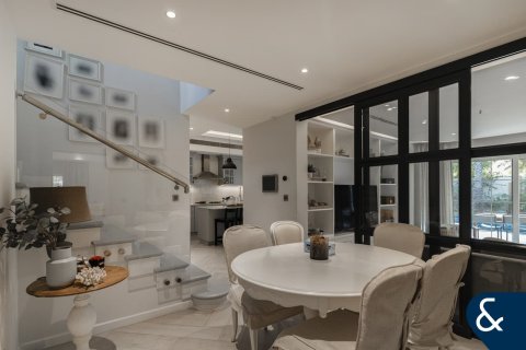 Villa en Arabian Ranches, Dubai, 5 dormitorios, 409 m², № 98606 - foto 4