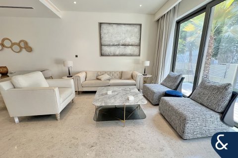 Adosado en Mohammed Bin Rashid City, Dubai, 4 dormitorios, 323 m², № 98616 - foto 14
