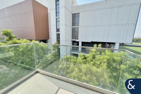 Adosado en Mohammed Bin Rashid City, Dubai, 4 dormitorios, 323 m², № 98616 - foto 18