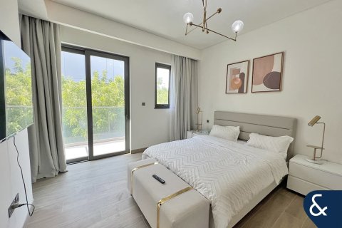 Adosado en Mohammed Bin Rashid City, Dubai, 4 dormitorios, 323 m², № 98616 - foto 3