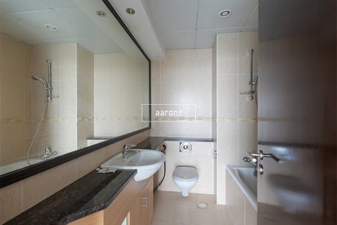 Apartment in Jumeirah Lake Towers, Dubai 4 bedrooms, 219.8 sq.m. № 13254 - photo 4
