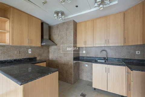 Apartment in Jumeirah Lake Towers, Dubai 4 bedrooms, 219.8 sq.m. № 13254 - photo 16