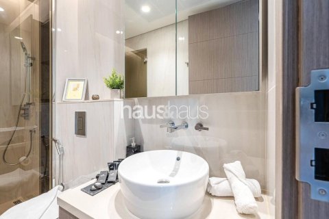 Apartment in Business Bay, Dubai 2 bedrooms, 121 sq.m. № 43586 - photo 6
