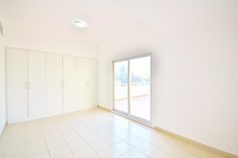 Villa in Meadows, Dubai 3 bedrooms, 311 sq.m. № 43594 - photo 6
