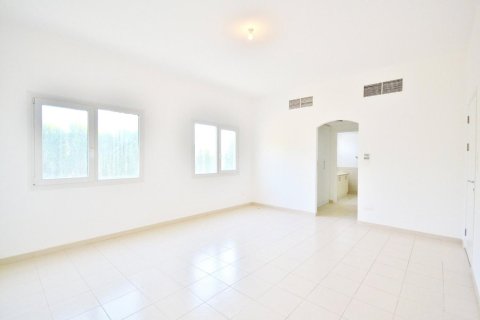 Villa in Meadows, Dubai 3 bedrooms, 311 sq.m. № 43594 - photo 10