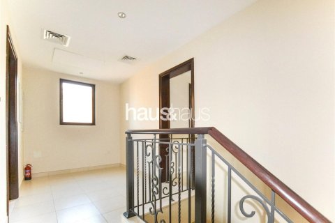 Villa in Mira, Reem, Dubai 4 bedrooms, 234 sq.m. № 43584 - photo 15
