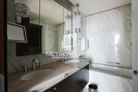 Apartment in The Address Residence Fountain Views, Downtown Dubai (Downtown Burj Dubai), Dubai 3 bedrooms, 185 sq.m. № 7191 - photo 8