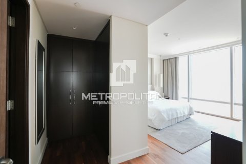 Apartment in The Address Residence Fountain Views, Downtown Dubai (Downtown Burj Dubai), Dubai 3 bedrooms, 185 sq.m. № 7191 - photo 22