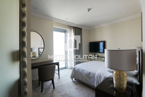 Apartment in The Address Residence Fountain Views, Downtown Dubai (Downtown Burj Dubai), Dubai 3 bedrooms, 185 sq.m. № 7191 - photo 18