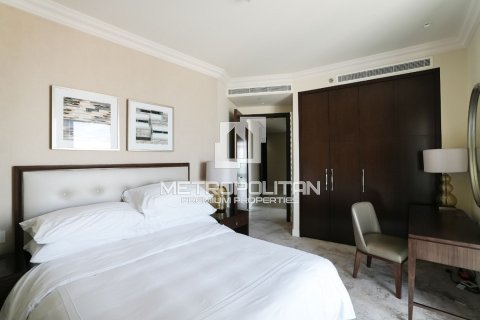 Apartment in The Address Residence Fountain Views, Downtown Dubai (Downtown Burj Dubai), Dubai 3 bedrooms, 185 sq.m. № 7191 - photo 9