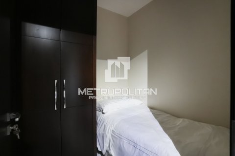 Apartment in The Address Residence Fountain Views, Downtown Dubai (Downtown Burj Dubai), Dubai 3 bedrooms, 185 sq.m. № 7191 - photo 14