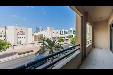 Appartement à Dubai, 3 chambres, 155 m², № 56984 - photo 2