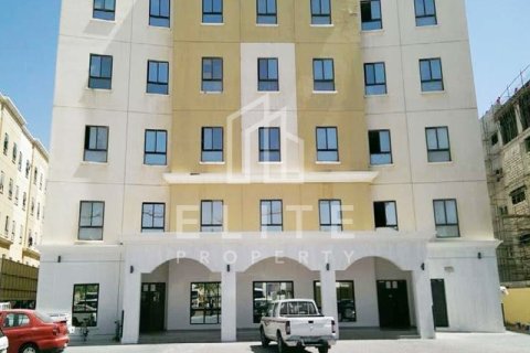 Labor Camp in Dubai Investment Park, Dubai 6850 sq.m. № 38942 - photo 3