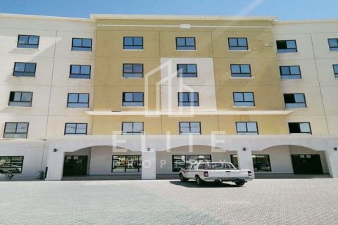 Labor Camp in Dubai Investment Park, Dubai 6850 sq.m. № 38942 - photo 2