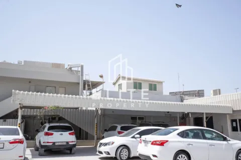 Factory in Al Quoz, Dubai 8268 sq.m. № 38928 - photo 8