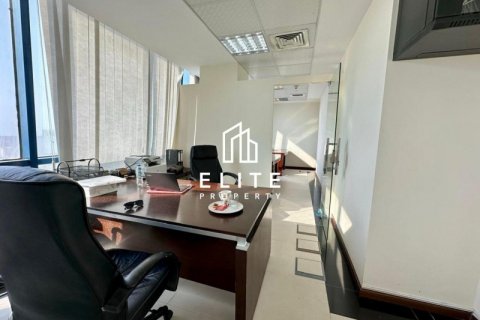 Office in Jumeirah Lake Towers, Dubai 96 sq.m. № 38930 - photo 14