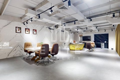 Commercial property in Al Quoz, Dubai 2323 sq.m. № 38926 - photo 10