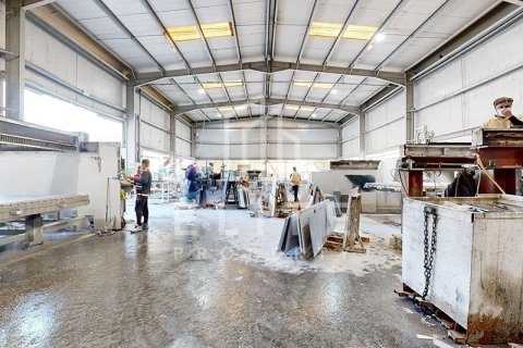 Commercial property in Al Quoz, Dubai 2323 sq.m. № 38926 - photo 27