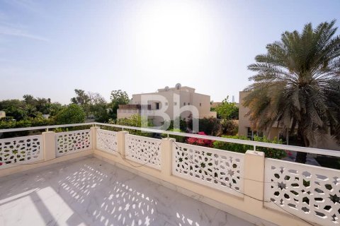 Villa in Dubai 4 bedrooms, 545 sq.m. № 21901 - photo 17