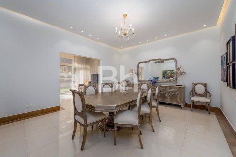 Villa in Dubai 4 bedrooms, 545 sq.m. № 21901 - photo 6
