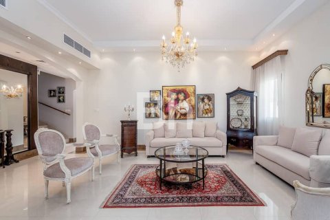 Villa in Dubai 4 bedrooms, 545 sq.m. № 21901 - photo 3