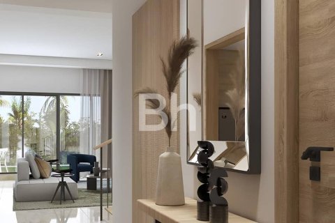 Villa in Dubai Investment Park, Dubai 5 bedrooms, 225 sq.m. № 21902 - photo 5