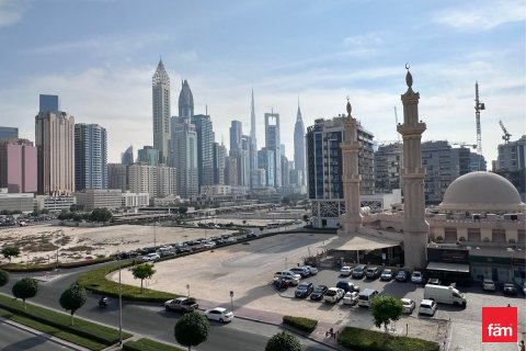 Apartment in Al Satwa, Dubai 1 bedroom, 79.4 sq.m. № 84182