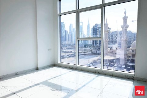 Apartment in Al Satwa, Dubai 1 bedroom, 79.4 sq.m. № 84182 - photo 7