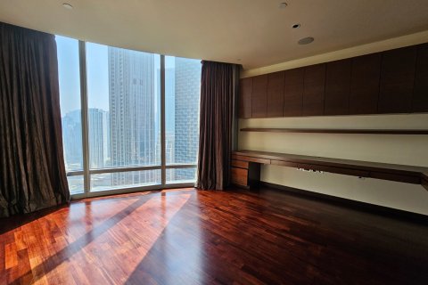 Купить квартиру в Бурдж-Халифе, Дубай: 2 спальни, 187м², № 3979 - фото 1