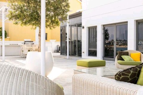 Купить виллу в Signature Villas, Пальма Джумейра, Дубай: 6 спален, 976м², № 3978 - фото 7