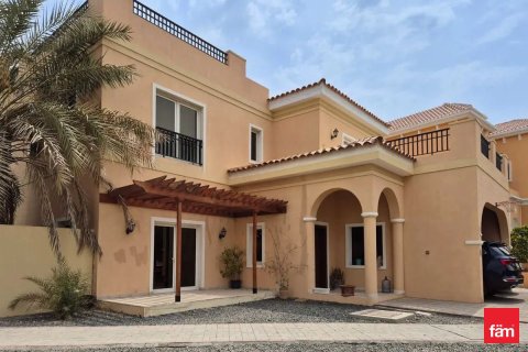 Снять в аренду виллу в Дубае: 5 спален, 674м², № 60558 - фото 2