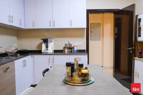 Снять в аренду виллу в Дубае: 5 спален, 674м², № 60558 - фото 6