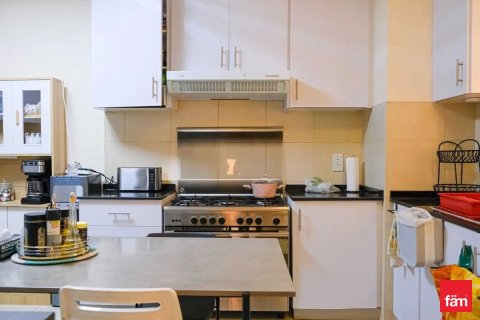 Снять в аренду виллу в Дубае: 5 спален, 674м², № 60558 - фото 7