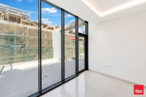 Apartment in Dubai 2 bedrooms, 153.8 sq.m. № 60560 - photo 8