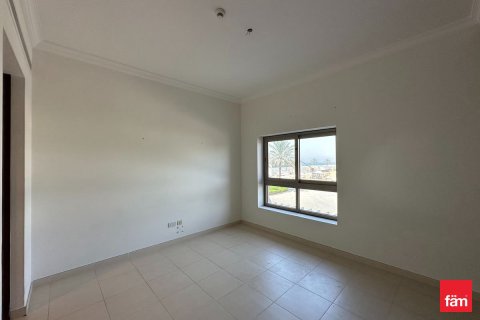 Снять в аренду дуплекс в Пальме Джумейре, Дубай: 3 спальни, 278.7м², № 8471 - фото 13