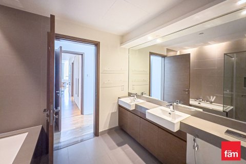Apartment in Al Wasl, Dubai 2 bedrooms, 173.4 sq.m. № 55161 - photo 15