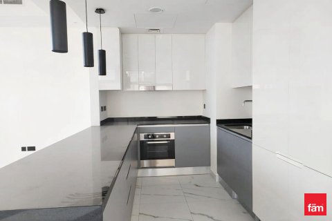 Снять в аренду таунхаус в Дубае: 4 спальни, 388.6м², № 110601 - фото 2