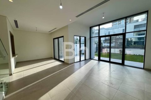 Снять в аренду таунхаус в Al Furjan, Дубай: 3 спальни, 238м², № 22209 - фото 3