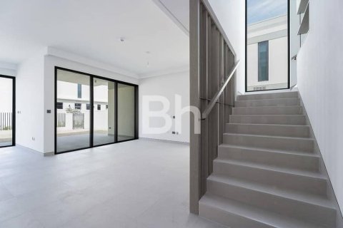Снять в аренду виллу в Tilal Al Ghaf, Дубай: 4 спальни, 405м², № 22225 - фото 29