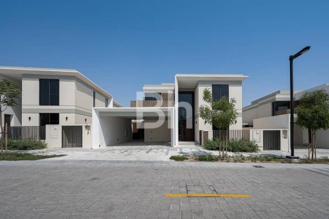 Снять в аренду виллу в Tilal Al Ghaf, Дубай: 4 спальни, 405м², № 22225 - фото 2