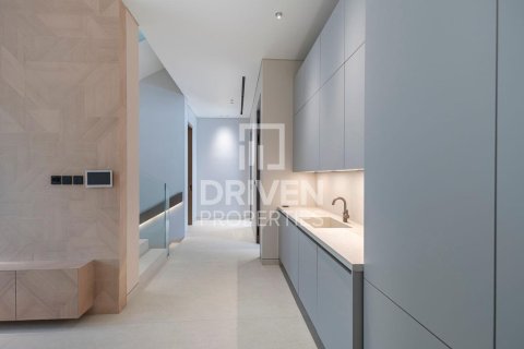 Villa in Nad Al Sheba 1, Nadd Al Sheba, Dubai 4 bedrooms, 567 sq.m. № 64747 - photo 15