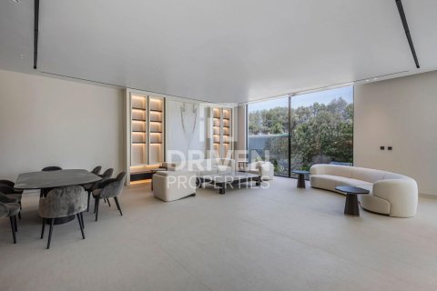 Villa in Nad Al Sheba 1, Nadd Al Sheba, Dubai 4 bedrooms, 567 sq.m. № 64747 - photo 4