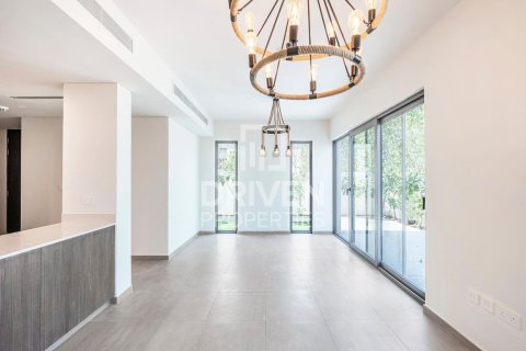 Купить таунхаус в Elan, Tilal Al Ghaf, Дубай: 4 спальни, 221м², № 64739 - фото 4