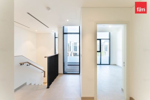 Townhouse in Dubai 3 bedrooms, 168.5 sq.m. № 67442 - photo 12