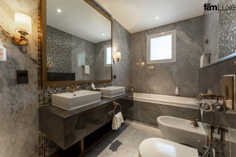 فيلا في دبي 4 غرف نوم, 792.5 م² رقم 67452 - صورة 30