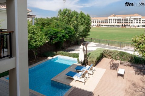 فيلا في دبي 4 غرف نوم, 792.5 م² رقم 67452 - صورة 1