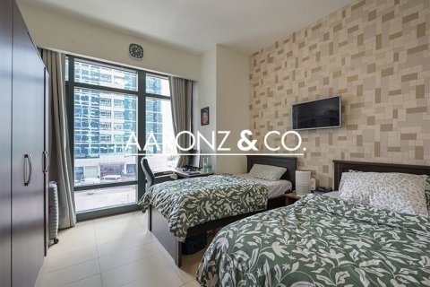 Apartamento en Jumeirah Lake Towers, Dubai, 2 dormitorios, 120 m², № 78222 - foto 10