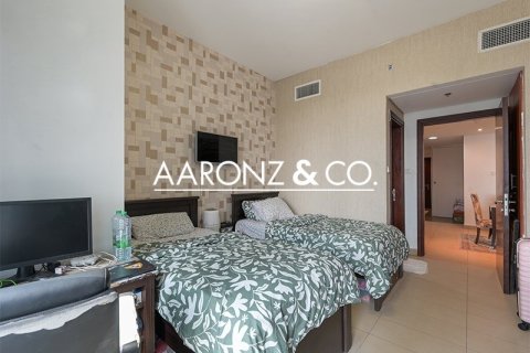 Apartamento en Jumeirah Lake Towers, Dubai, 2 dormitorios, 120 m², № 78222 - foto 9